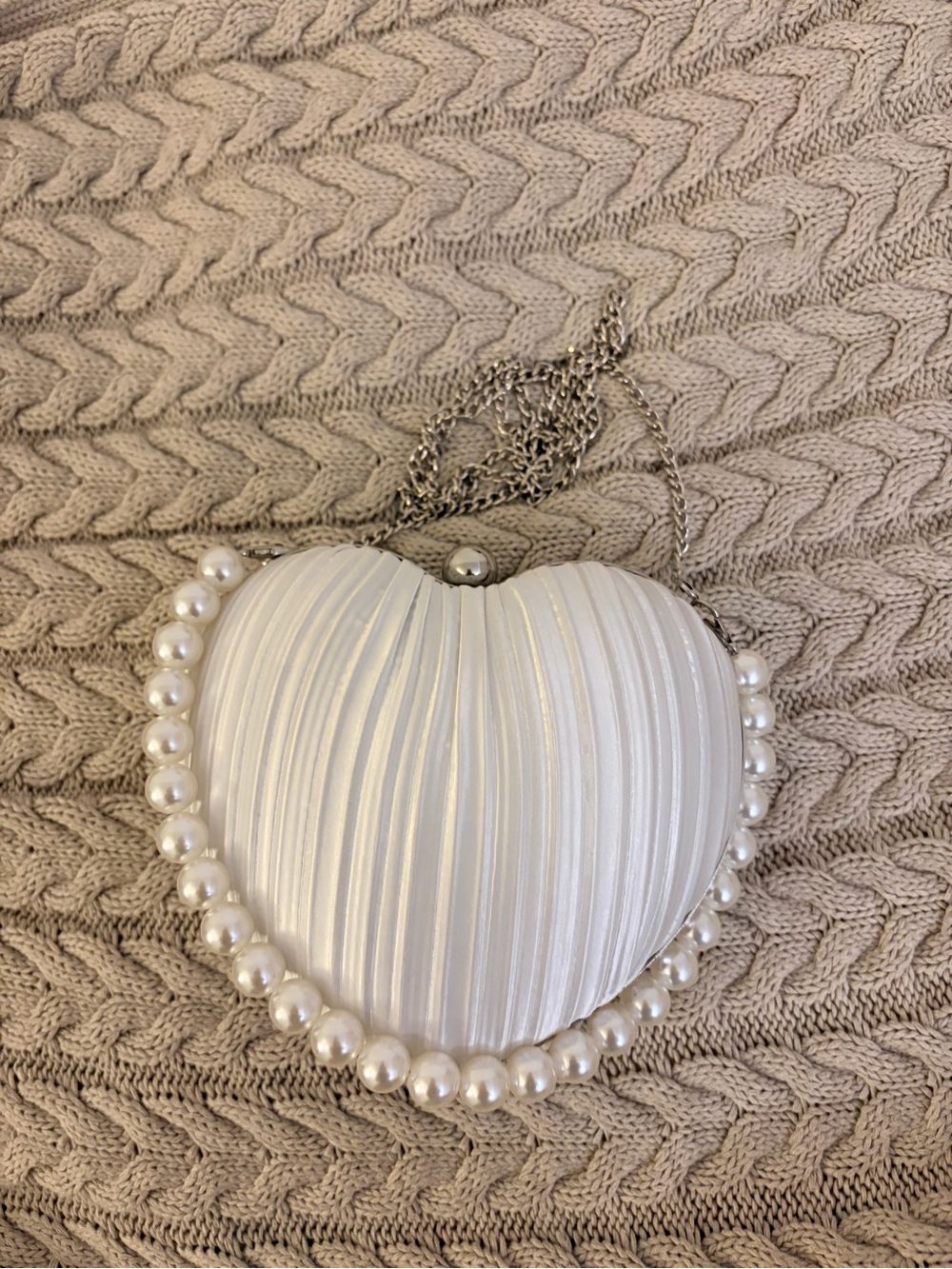 Pearl-Trim White Heart Clutch Handbag